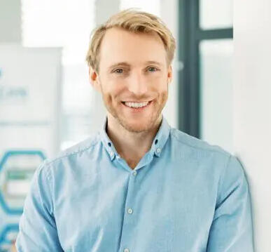 Constantin Von der Groeben Co-Founder | Managing Director Demecan